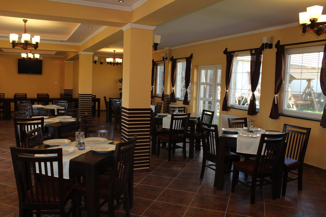 Gyongyvirag Panzio Bed & Breakfast Turia Ngoại thất bức ảnh