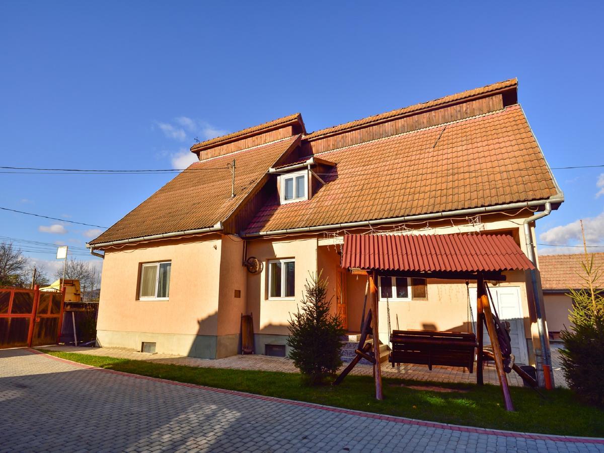 Gyongyvirag Panzio Bed & Breakfast Turia Ngoại thất bức ảnh